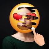 Girls Face Emoji Remover – Face Body scanner Prank1.3_rowtechapk.com